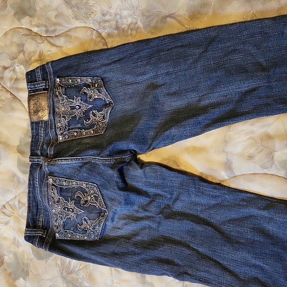 LA IDOL DENIM CAPRI - Picture 1 of 5